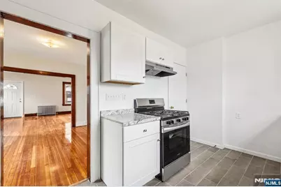 272 Clay Street 2 #2, Hackensack, NJ 07601 - Photo 9