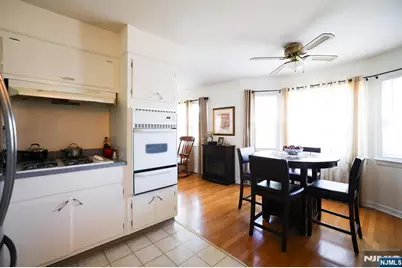 118 Diamond Bridge Avenue 1 #1, Hawthorne, NJ 07506 - Photo 7