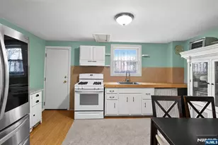 609 38th St, Union City, NJ 07087 - Photo 35