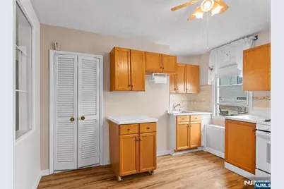 609 38th Street, Union City, NJ 07087 - Photo 13