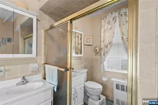 609 38th St, Union City, NJ 07087 - Photo 17