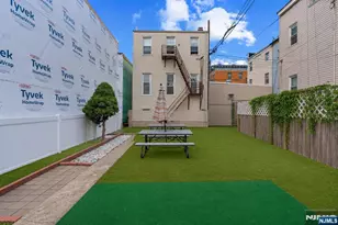 609 38th St, Union City, NJ 07087 - Photo 3