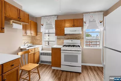609 38th Street, Union City, NJ 07087 - Photo 15