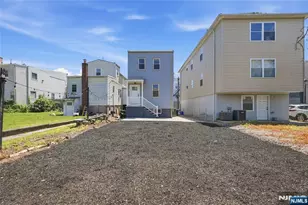 30 Edison St, Bloomfield, NJ 07003 - Photo 29