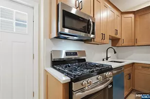 30 Edison St, Bloomfield, NJ 07003 - Photo 3