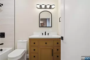 30 Edison St, Bloomfield, NJ 07003 - Photo 7