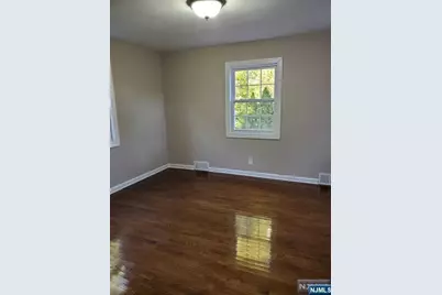 20 Poplar Street 1st Floor #1st Floor, Dumont, NJ 07628 - Photo 15