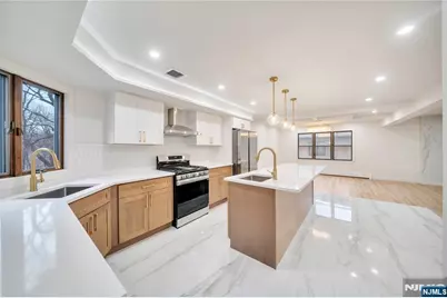 468 Morse Avenue, Ridgefield, NJ 07657 - Photo 9