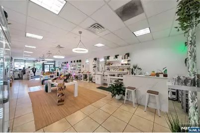 824 Broad Avenue 2 #2, Ridgefield, NJ 07657 - Photo 3