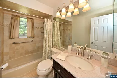 60 Sunset Court, Mahwah, NJ 07430 - Photo 17