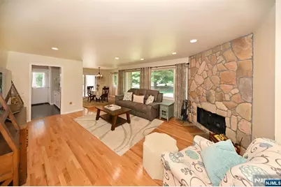 60 Sunset Court, Mahwah, NJ 07430 - Photo 7