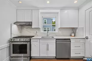91 Columbus Dr, Tenafly, NJ 07670 - Photo 11