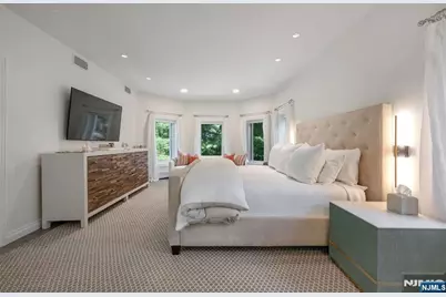 16 Ware Road, Upper Saddle River, NJ 07458 - Photo 19