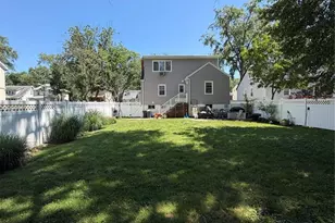 734 E Clark Ave, Ridgefield, NJ 07657 - Photo 3