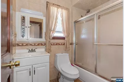 73 Bergen Avenue, Clifton, NJ 07011 - Photo 17