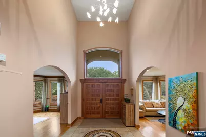 325 Cooper Place, Paramus, NJ 07652 - Photo 5