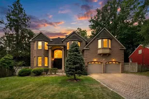 325 Cooper Pl, Paramus, NJ 07652 - Photo 1