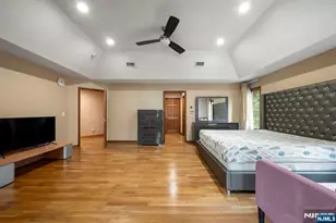 325 Cooper Pl, Paramus, NJ 07652 - Photo 19