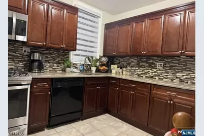 33 Adelaide Street, Belleville, NJ 07109 - Photo 5