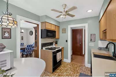 1 Westview Avenue, Roseland, NJ 07068 - Photo 3