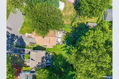 1 Westview Avenue, Roseland, NJ 07068 - Photo 29