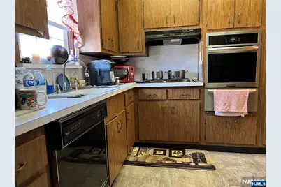 23 Koster Street 1Fl #1Fl, Wallington, NJ 07057 - Photo 5