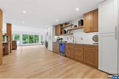 102 Ullman Avenue, Wyckoff Township, NJ 07481 - Photo 7