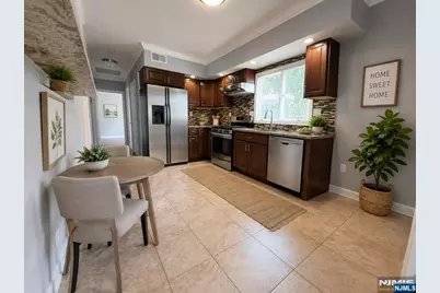 73 Columbia Street 1 #1, Elmwood Park, NJ 07407 - Photo 5