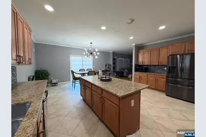 341 Maple Street, Moonachie, NJ 07074 - Photo 7