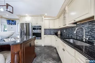 30 Elm St, Dumont, NJ 07628 - Photo 17