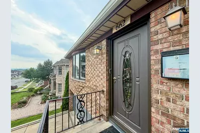 662 Teneyck Avenue, Lyndhurst Township, NJ 07071 - Photo 39