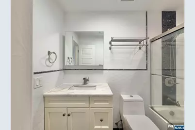 662 Teneyck Avenue, Lyndhurst Township, NJ 07071 - Photo 13