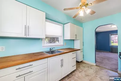 517 1st Street, Carlstadt, NJ 07072 - Photo 9