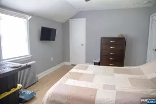 22 Warren Rd, Fair Lawn, NJ 07410 - Photo 17