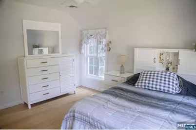 22 Warren Road, Fair Lawn, NJ 07410 - Photo 19