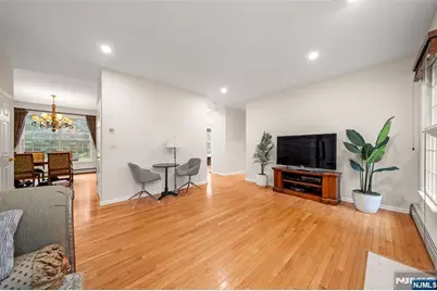 7 Woods Edge, Old Tappan, NJ 07675 - Photo 9