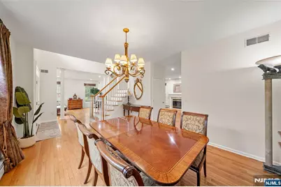 7 Woods Edge, Old Tappan, NJ 07675 - Photo 5