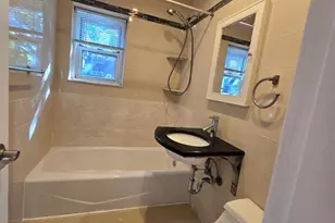 1575 Center Ave 4F, Fort Lee, NJ 07024 - Photo 5