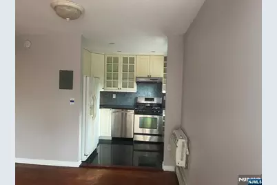 1575 Center Avenue 4F #4F, Fort Lee, NJ 07024 - Photo 3