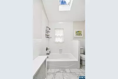 163 Poplar Avenue, Hackensack, NJ 07601 - Photo 47