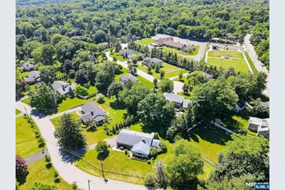 10 Shaw Road, Woodcliff Lake, NJ 07677 - Photo 43
