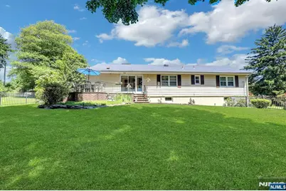 10 Shaw Road, Woodcliff Lake, NJ 07677 - Photo 39