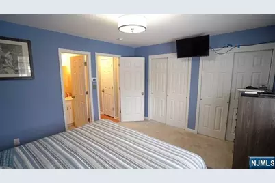1806 Faulkner Court, Mahwah, NJ 07430 - Photo 7