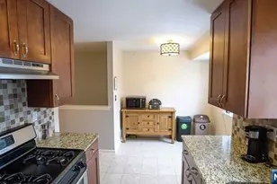1806 Faulkner Ct, Mahwah, NJ 07430 - Photo 5