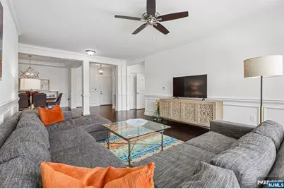 901 Four Seasons Lane, Woodcliff Lake, NJ 07677 - Photo 5