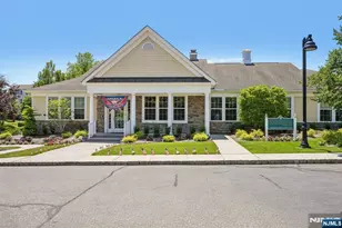 901 Four Seasons Ln, Woodcliff Lake, NJ 07677 - Photo 23