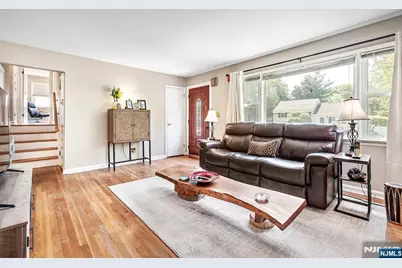 4 Lynbrook Place, East Brunswick Township, NJ 08816 - Photo 7