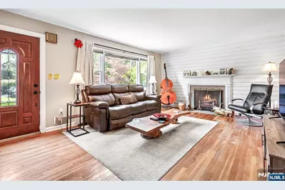 4 Lynbrook Place, East Brunswick Township, NJ 08816 - Photo 5