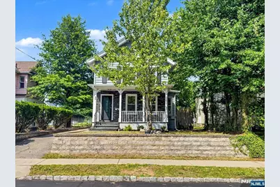 89 Hamilton Avenue, Englewood, NJ 07631 - Photo 3