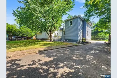 89 Hamilton Avenue, Englewood, NJ 07631 - Photo 25